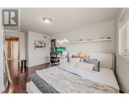 6 WESTRA DRIVE - 34