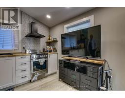 71 BRISCOE STREET E - 15