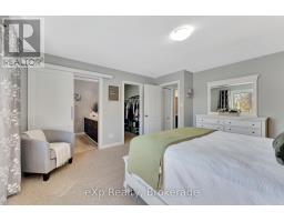 D2 - 12 BRANTWOOD PARK ROAD - 16