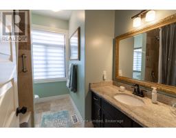 47 - 181 SKYLINE AVENUE - 12
