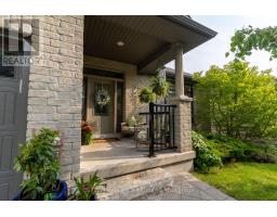 47 - 181 SKYLINE AVENUE - 4