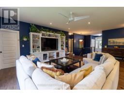 47 - 181 SKYLINE AVENUE - 8