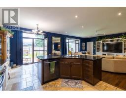 47 - 181 SKYLINE AVENUE - 9