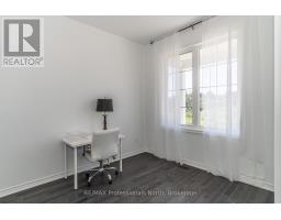 17 TURNBERRY COURT - 12