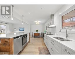 290 LANGFORD PLACE - 17