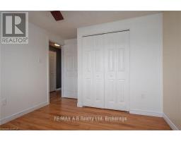 26 DICKENS PLACE - 39