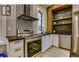 71 BRISCOE STREET E - 7