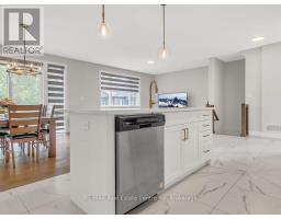 9 - 297 WHITING STREET - 15