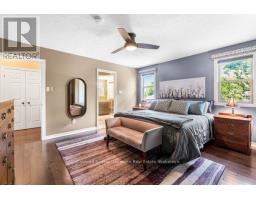 10 FREEMAN STREET - 16