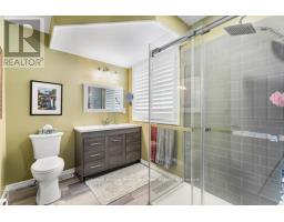 10 FREEMAN STREET - 18