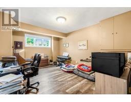 10 FREEMAN STREET - 30