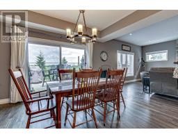 587 HAWTHORNE PLACE - 16