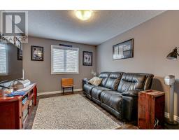 587 HAWTHORNE PLACE - 19