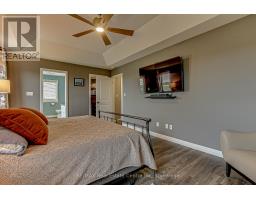 587 HAWTHORNE PLACE - 27