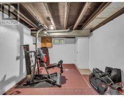 134 WELLINGTON STREET - 34