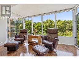506 - 237 KING STREET W - 11