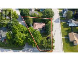 157 DUNLOP STREET - 35