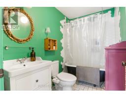 122 SPADINA ROAD E - 14