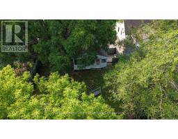 122 SPADINA ROAD E - 33