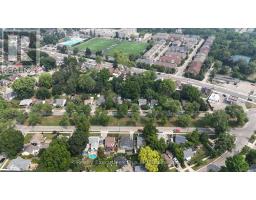 122 SPADINA ROAD E - 36