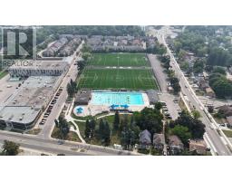 122 SPADINA ROAD E - 37