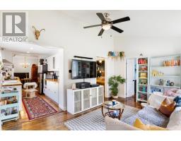 122 SPADINA ROAD E - 9