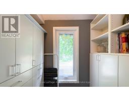 30 WATERLOO STREET - 14