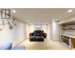 30 WATERLOO STREET - 32