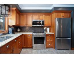 139 WATERLOO STREET S - 13