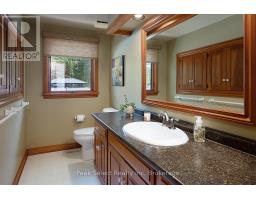 139 WATERLOO STREET S - 34