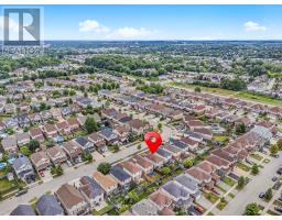 90 UDVARI CRESCENT - 21