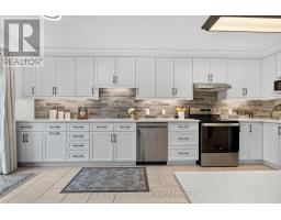 90 UDVARI CRESCENT - 5