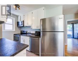 11 WARWICK ROAD - 12