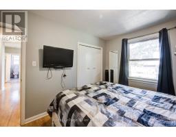 11 WARWICK ROAD - 21