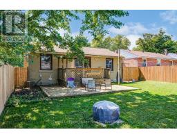 11 WARWICK ROAD - 44