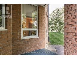 104 - 22 ST. ANDREW STREET N - 30