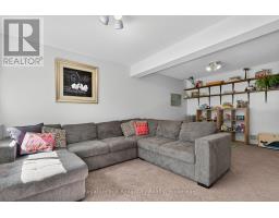 50 MCLACHLAN PLACE - 24