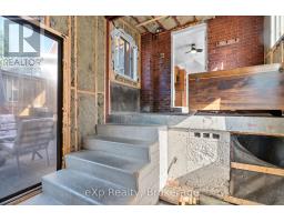 63 GUELPH STREET - 37