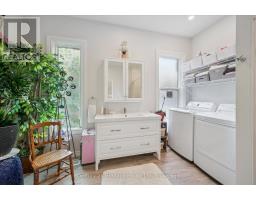 246 THAMES STREET N - 11