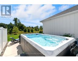 4 FAWN CREEK LANE - 42
