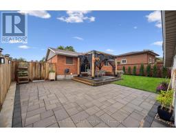 12 GREENBRIER ROAD - 28