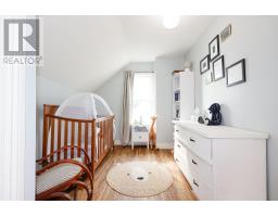 36 MCNAB STREET - 36