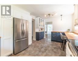 34 WOODRIDGE DRIVE - 13