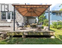 34 WOODRIDGE DRIVE - 43