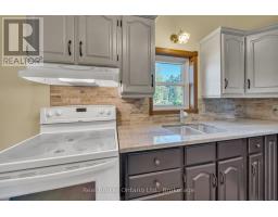690 WALLACE AVENUE S - 15