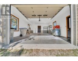 690 WALLACE AVENUE S - 42