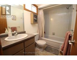 40 SHOEMAKER CRESCENT - 15