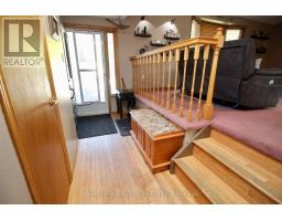 40 SHOEMAKER CRESCENT - 30