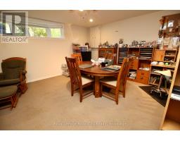 40 SHOEMAKER CRESCENT - 43