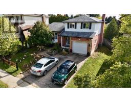 40 SHOEMAKER CRESCENT - 7